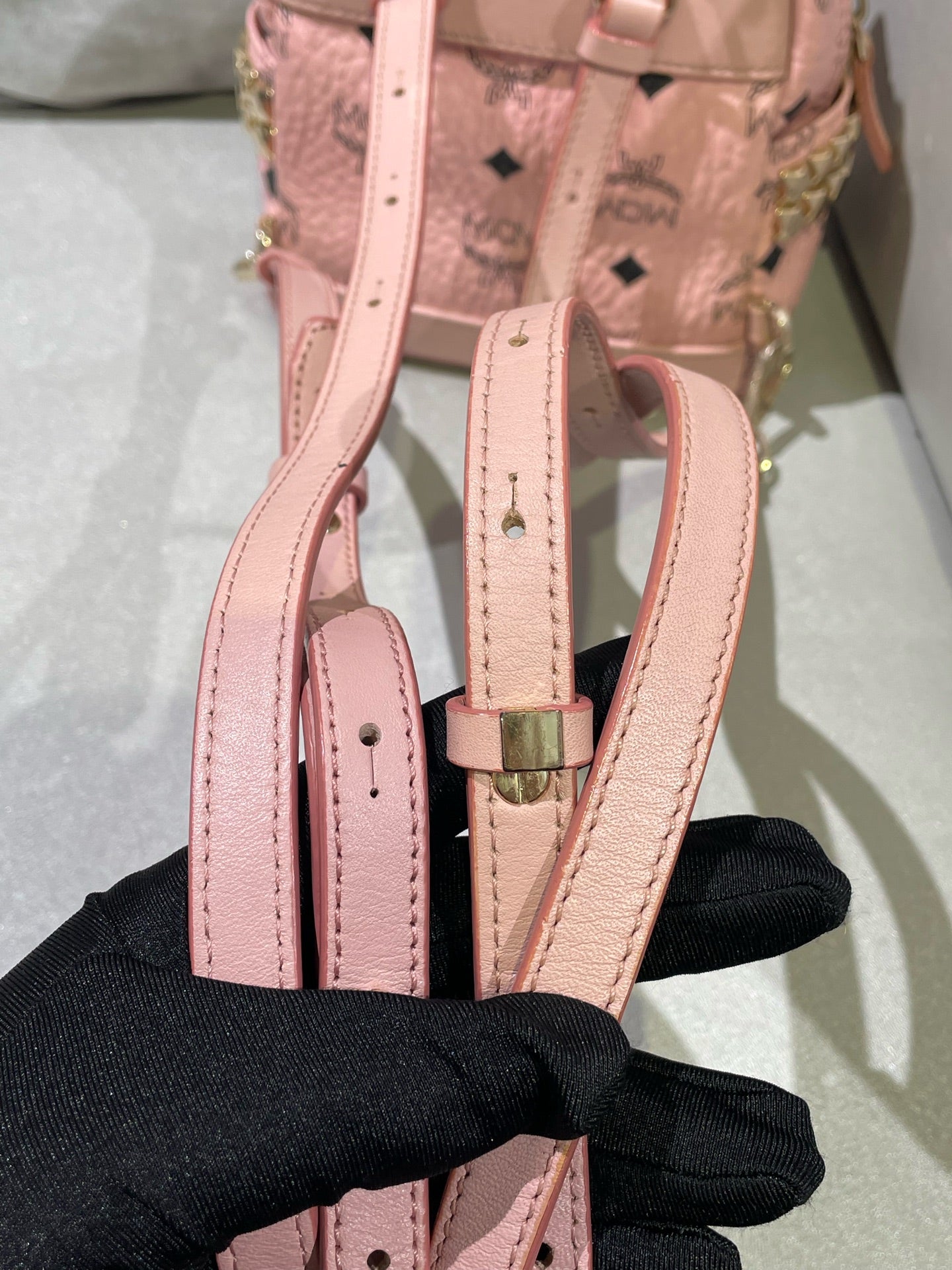 MCM Stark Bebe Boo Visetos Side-Trimmed Rivet Backpack Pink Backpack MMKEAVE17PZ001