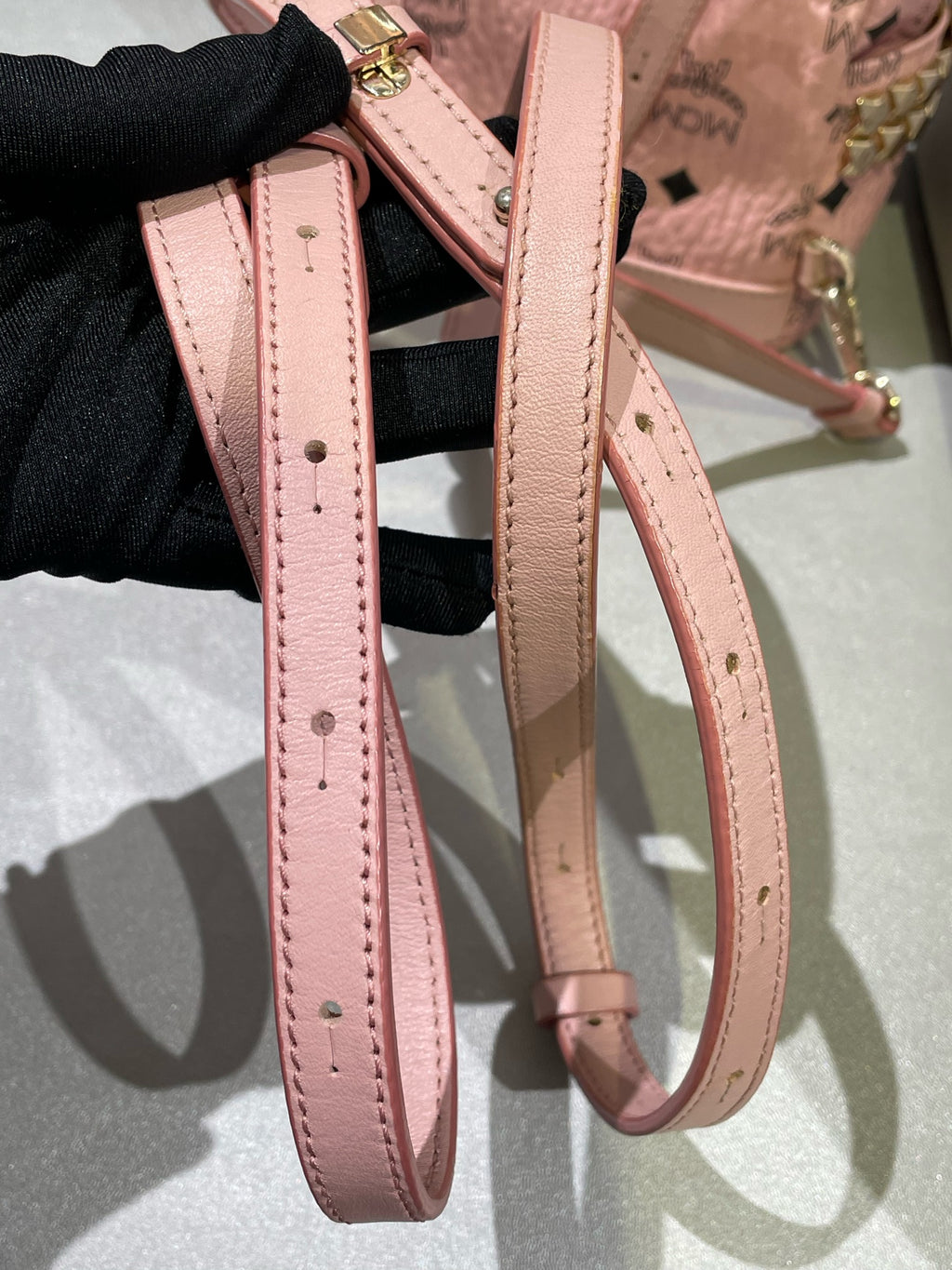 MCM Stark Bebe Boo Visetos Side-Trimmed Rivet Backpack Pink Backpack MMKEAVE17PZ001