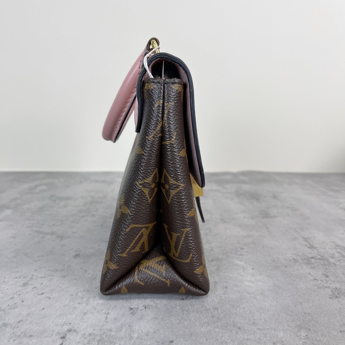 Louis Vuitton Pink M44080