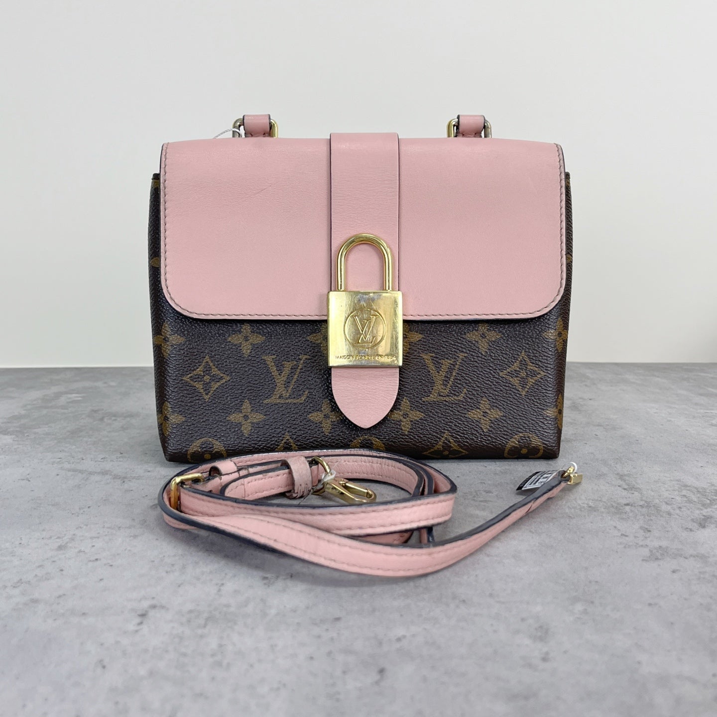 Louis Vuitton Pink M44080
