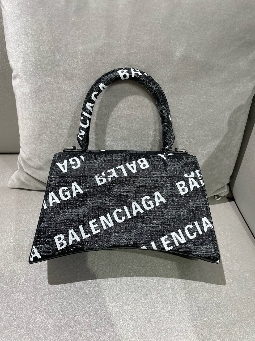 Balenciaga Black Crossbody 593546210H81060