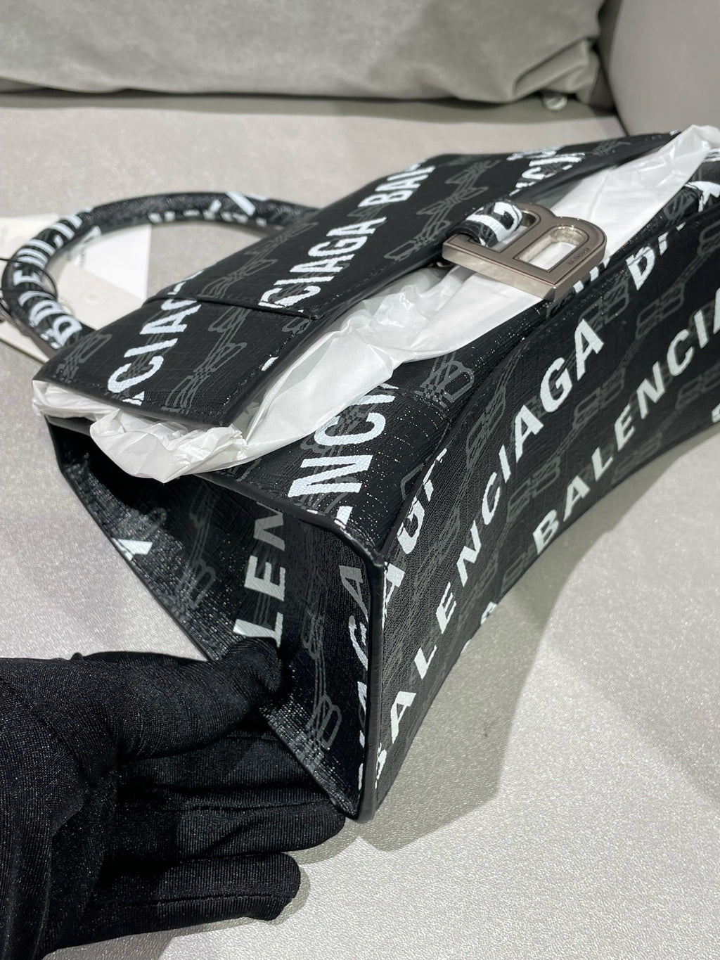 Balenciaga Black Crossbody 593546210H81060