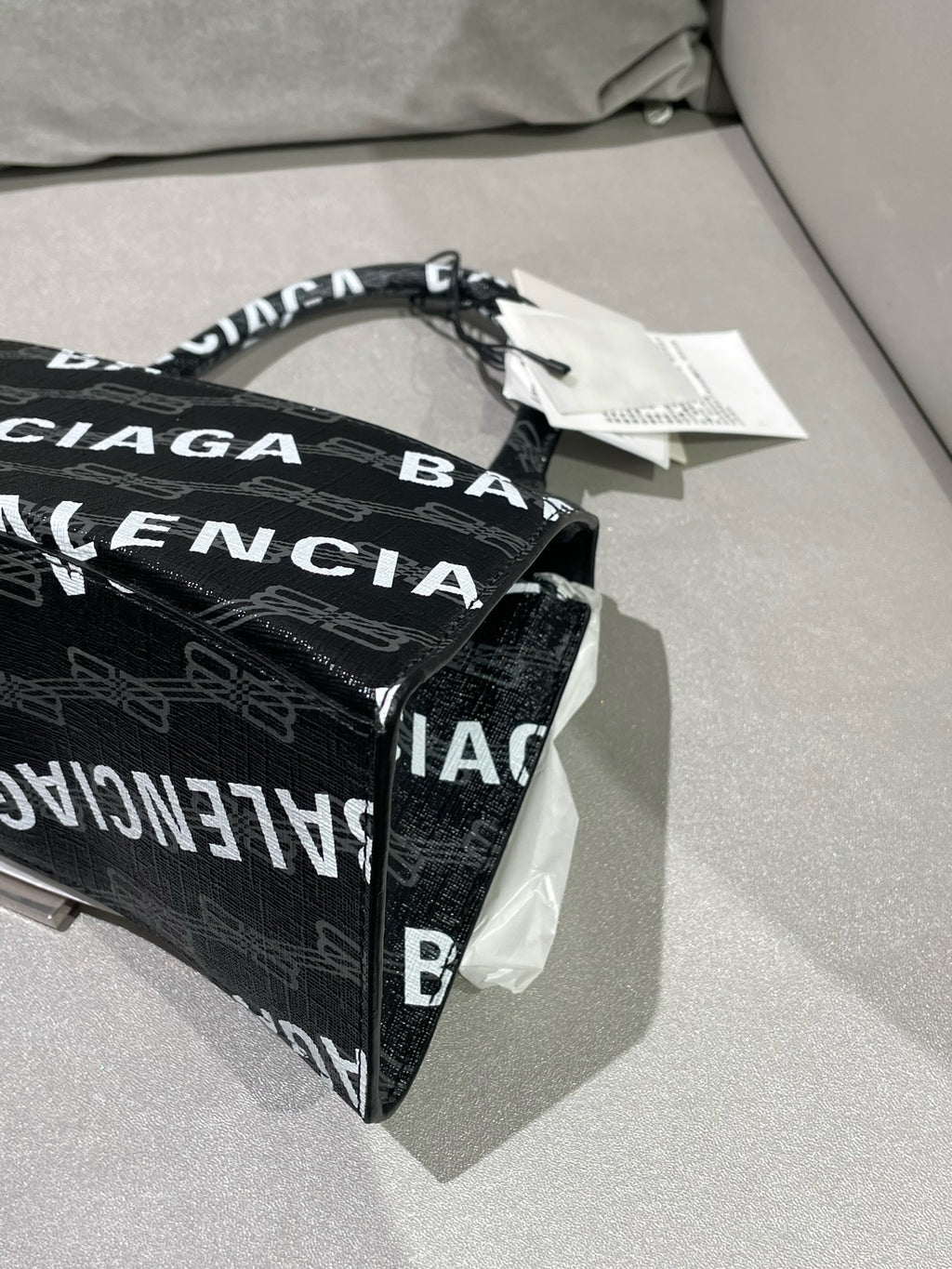 Balenciaga Black Crossbody 593546210H81060
