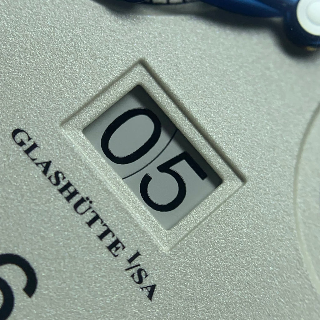Glashutte Original Member of Parliament 44 millimeters 1-00-14-05-02-04