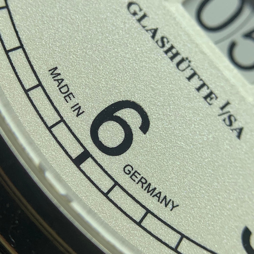 Glashutte Original Member of Parliament 44 millimeters 1-00-14-05-02-04