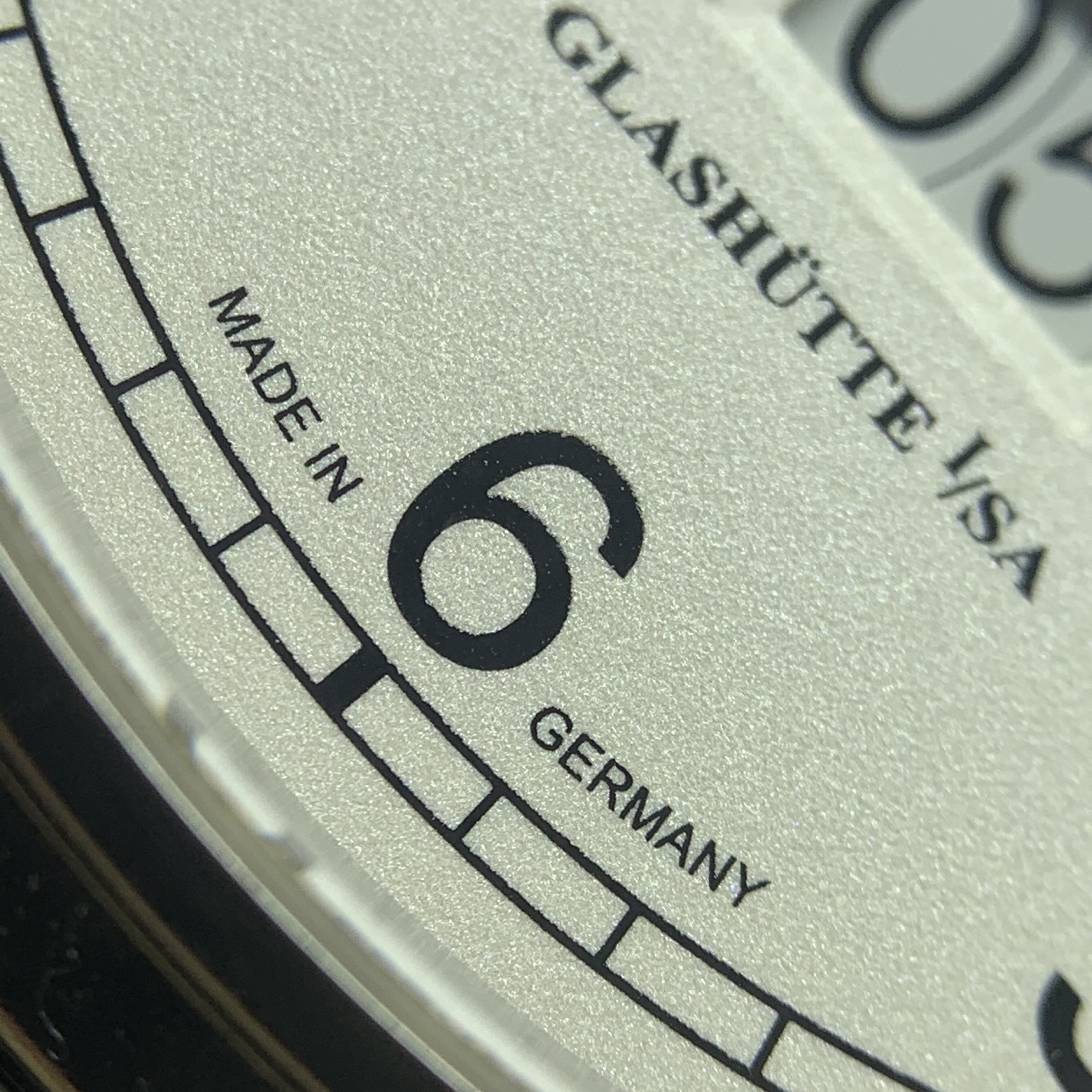 Glashutte Original Member of Parliament 44 millimeters 1-00-14-05-02-04