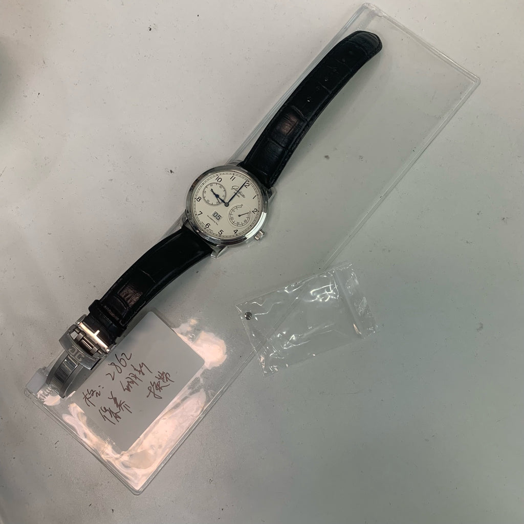 Glashutte Original Member of Parliament 44 millimeters 1-00-14-05-02-04