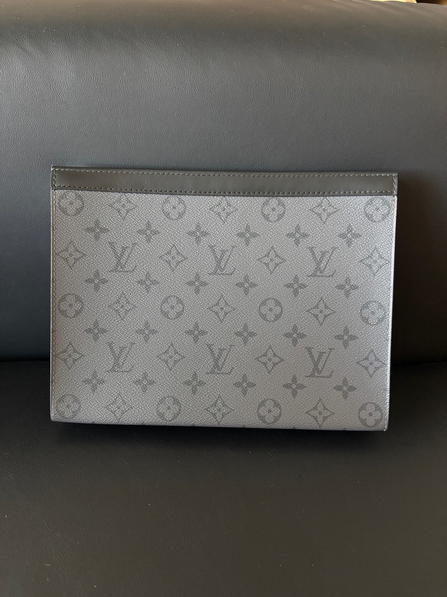 Louis Vuitton Clutch