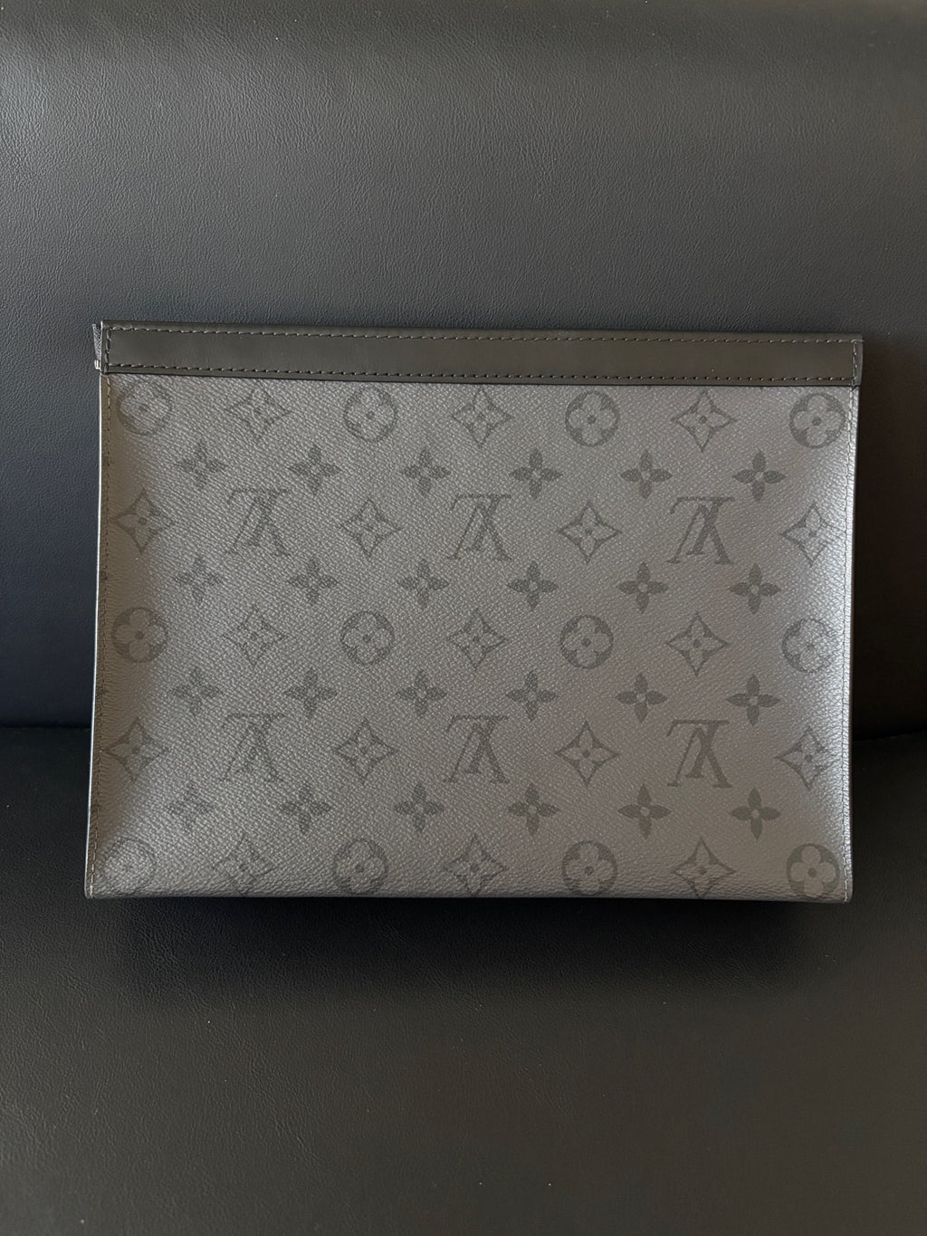Louis Vuitton Clutch