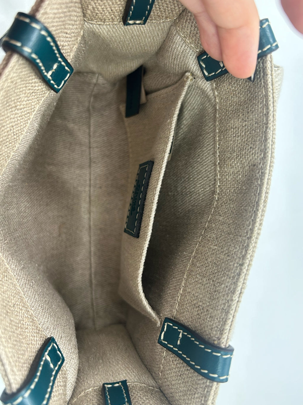 Chloe Canvas Shoulder Bag