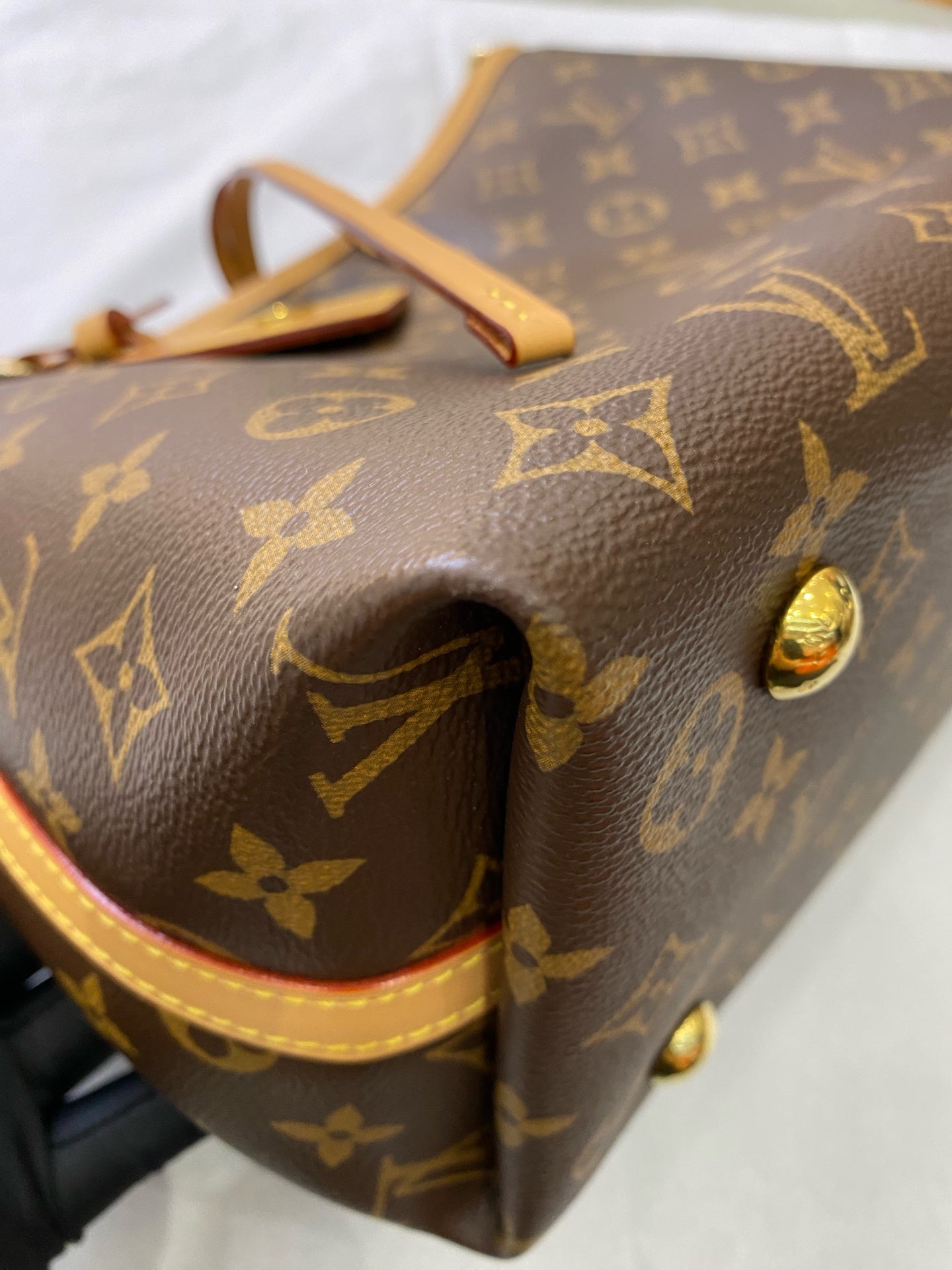 Louis Vuitton Crossbody