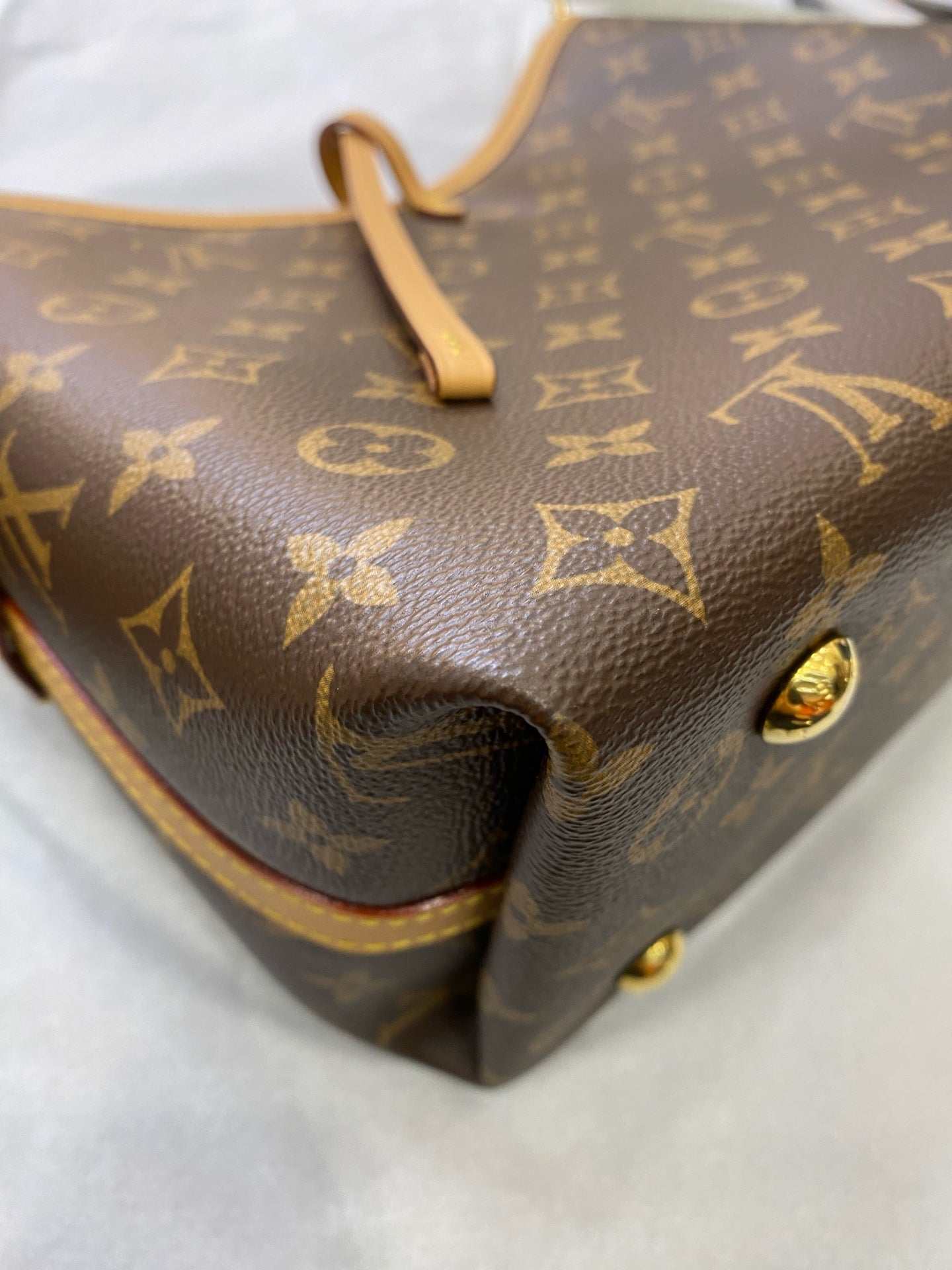 Louis Vuitton Crossbody
