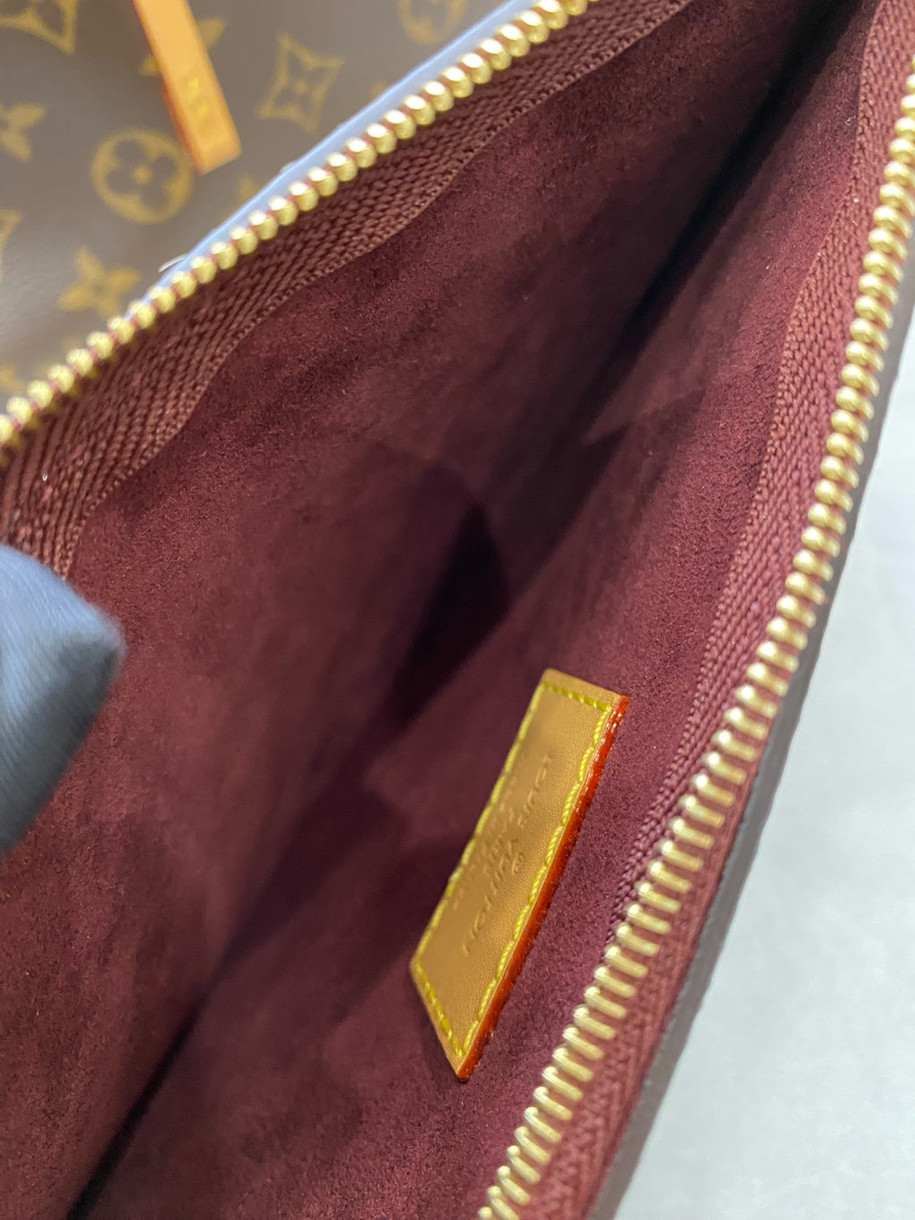 Louis Vuitton Crossbody