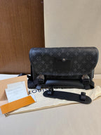 Louis Vuitton Messenger Bag