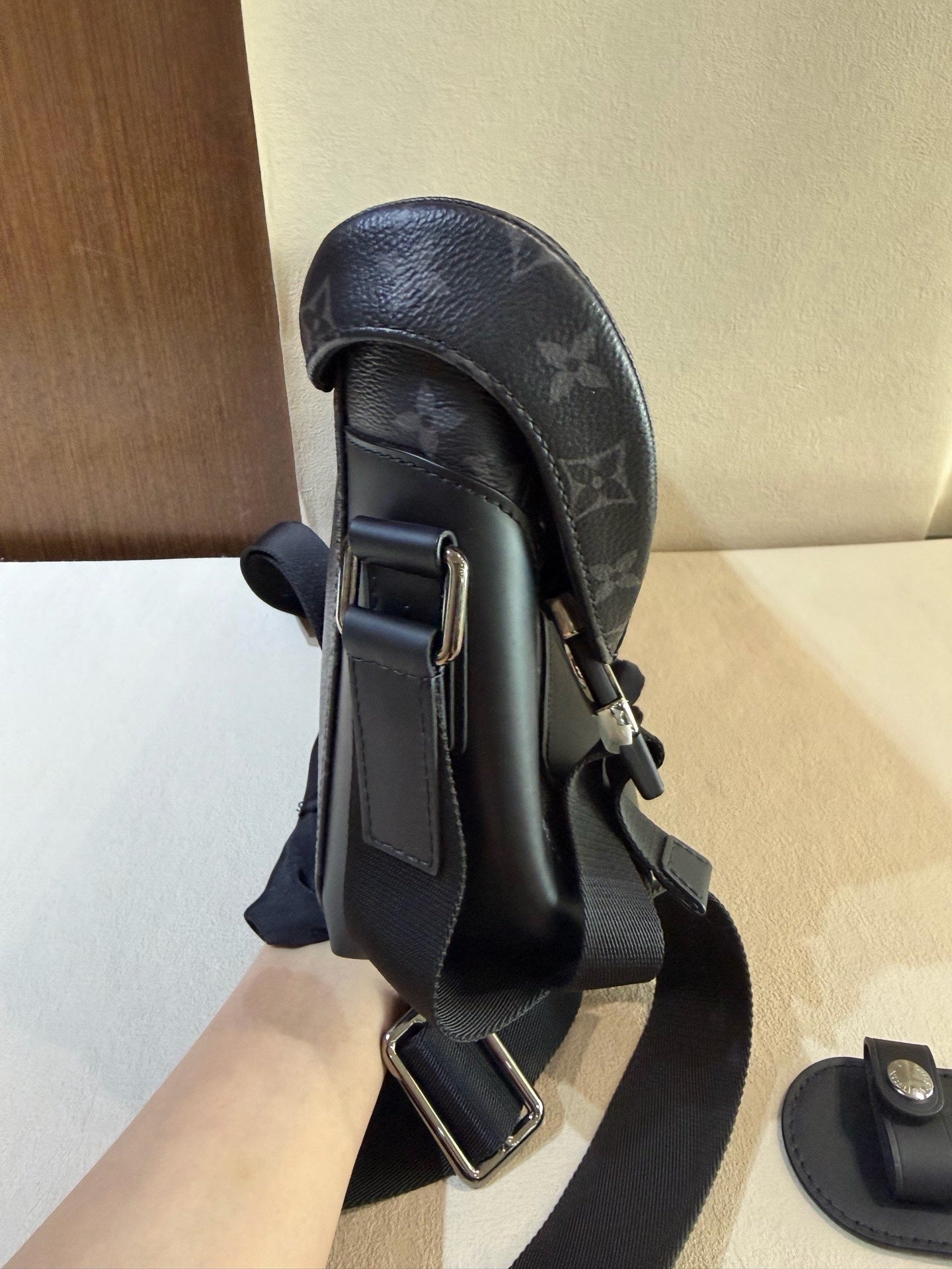 Louis Vuitton Messenger Bag