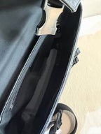 Louis Vuitton Messenger Bag