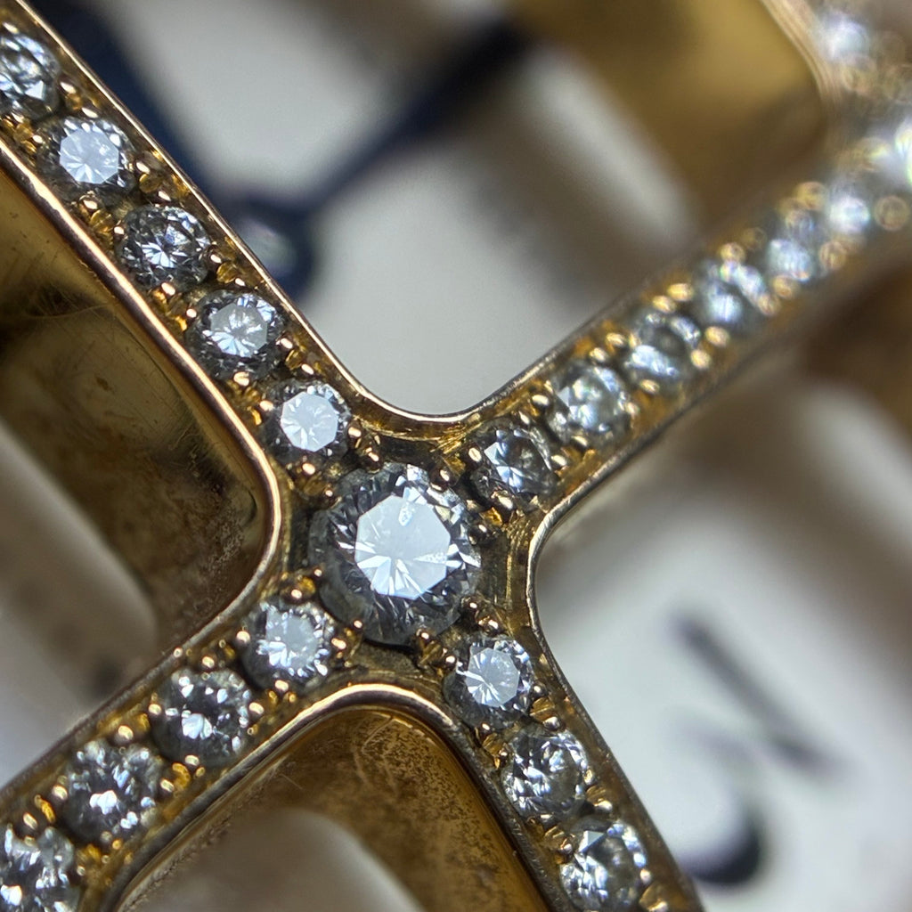 Cartier Pasha 32 millimeters WJ11963G