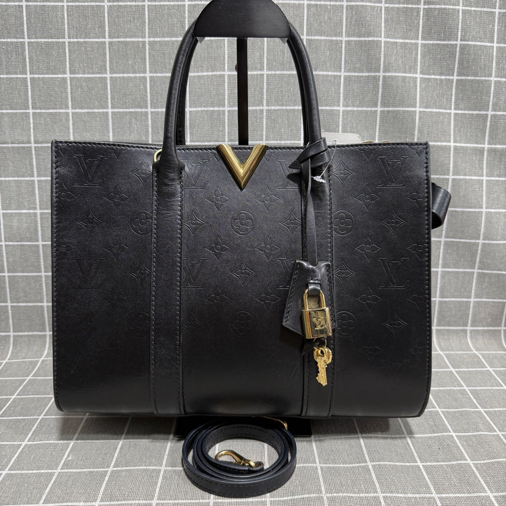 Louis Vuitton M42886