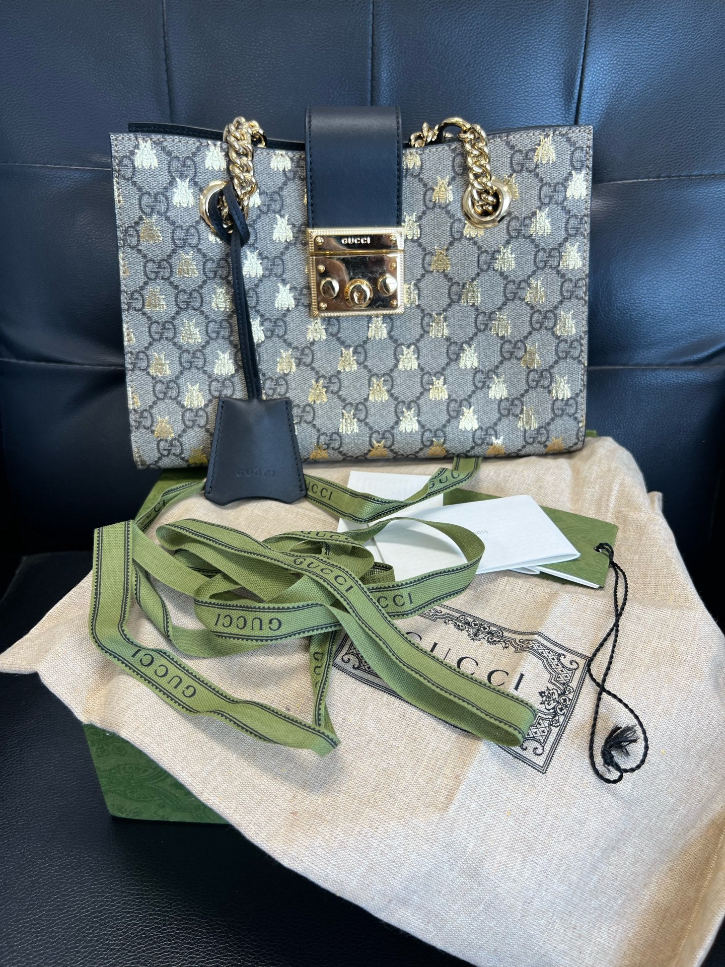 Gucci Black 4981569F26G8319