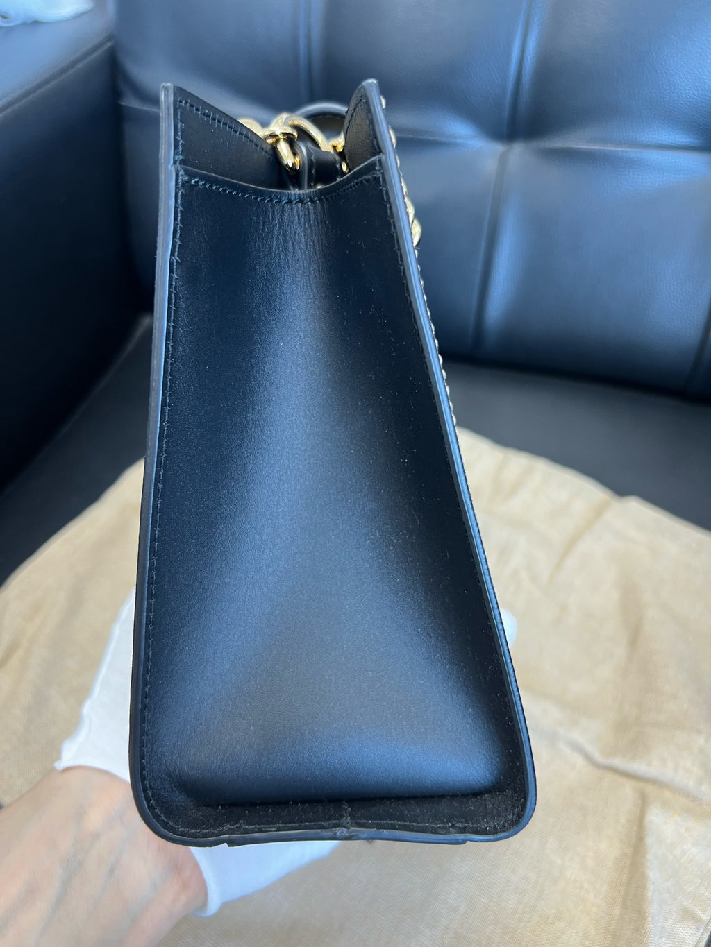Gucci Black 4981569F26G8319