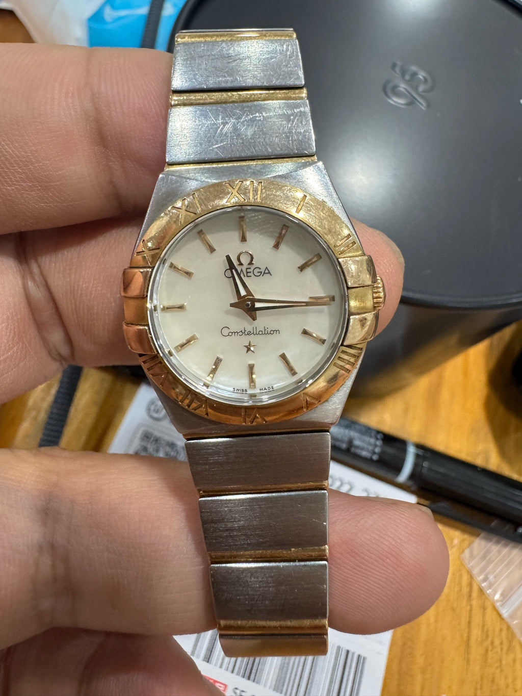Omega Constellation Series Yellow Quartz watch 24 123.20.24.60.05.002