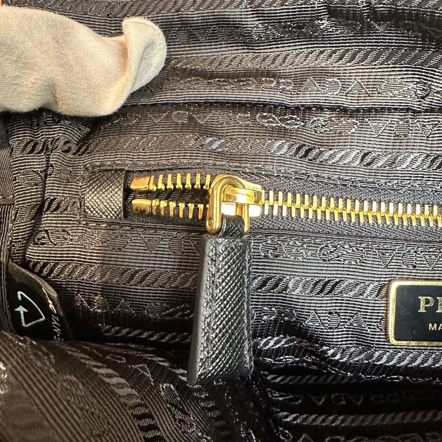 Prada 1BG468_2AOS_F0008_V_COO