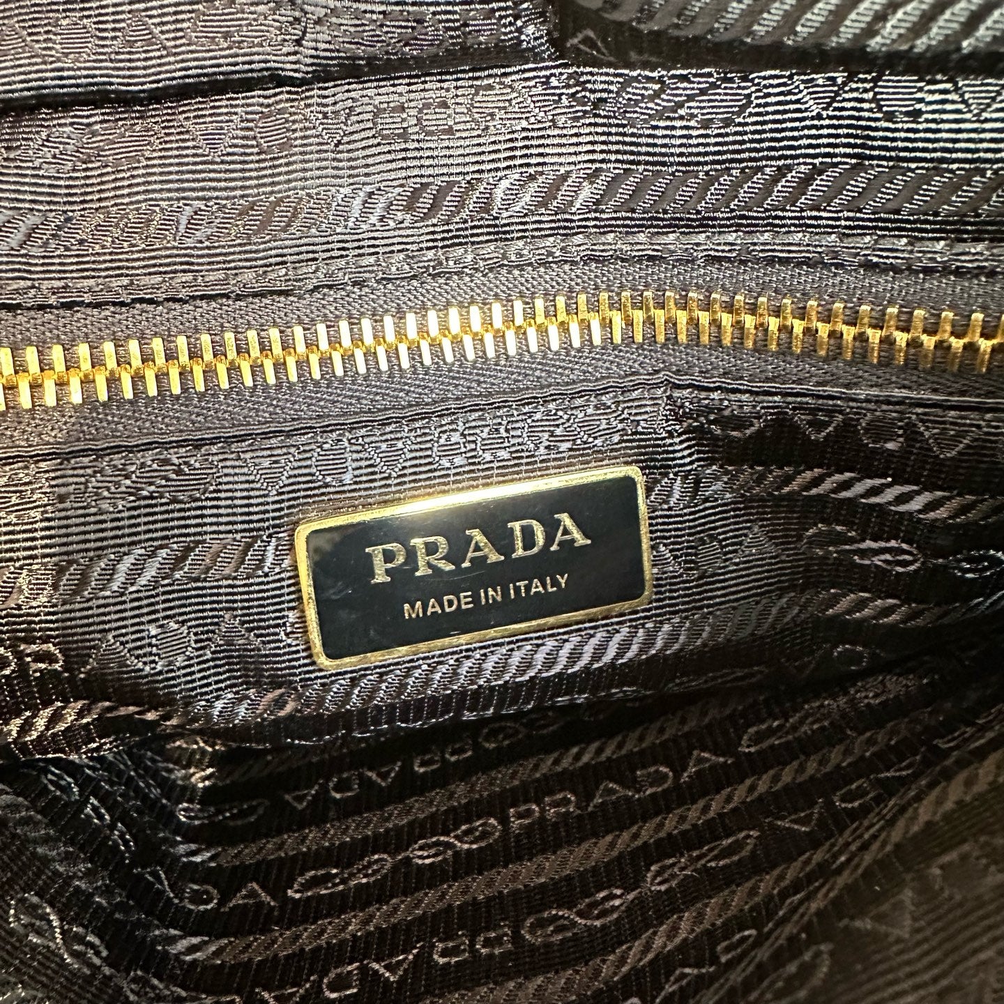 Prada 1BG468_2AOS_F0008_V_COO