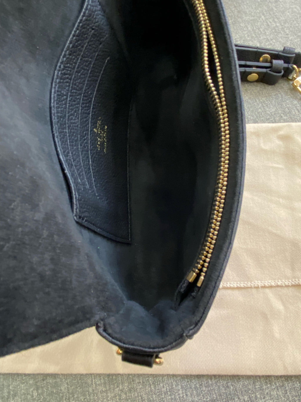 Louis Vuitton Metal Black Crossbody