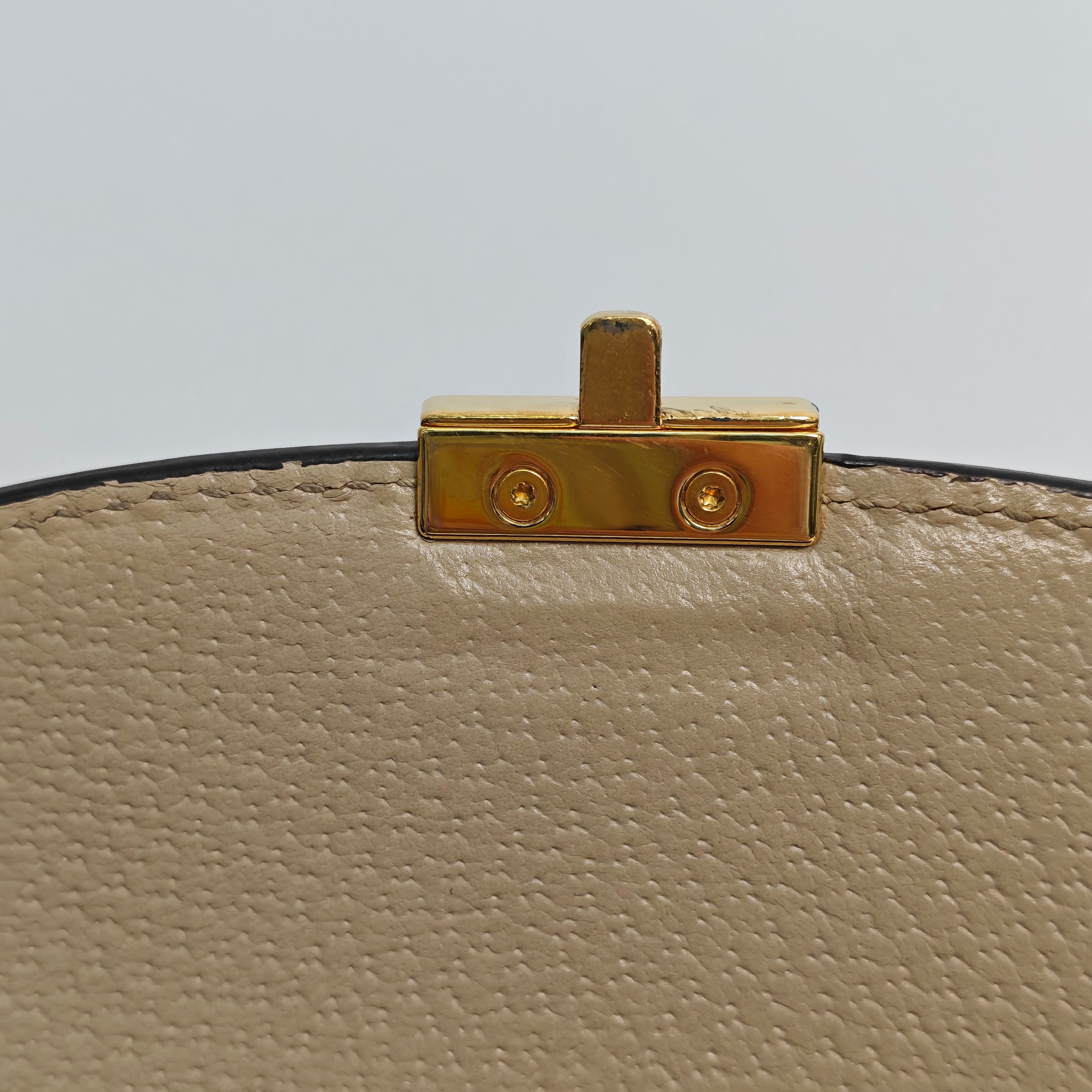 Gucci Messenger Bag