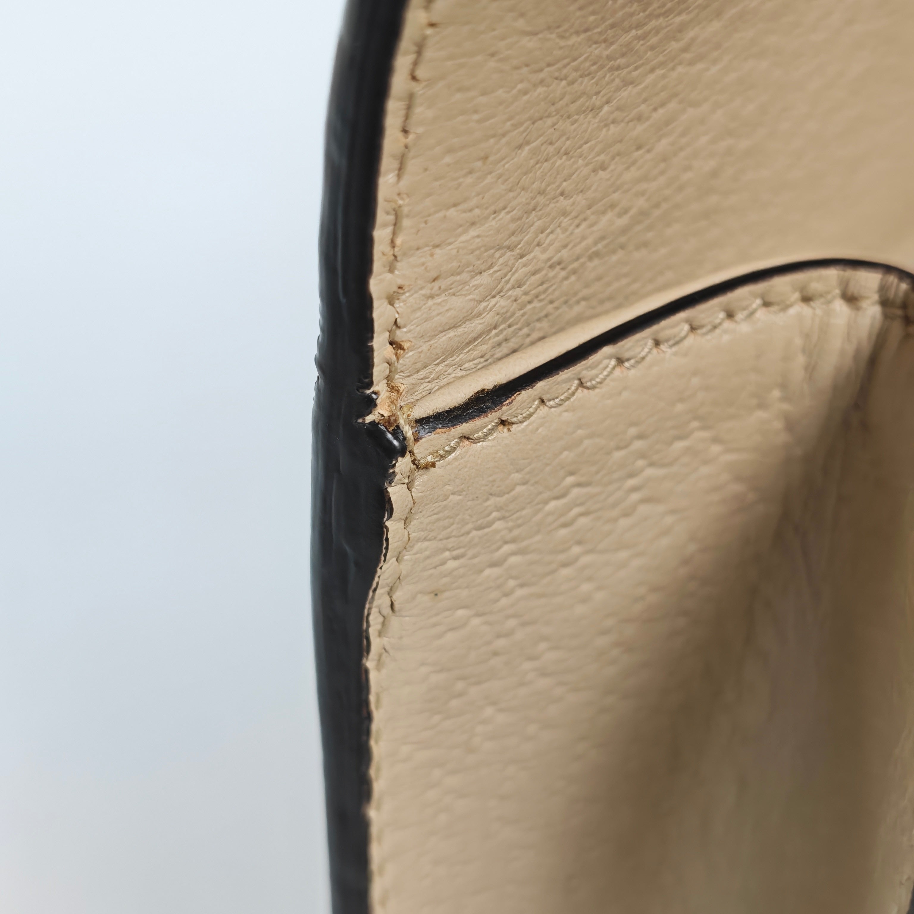 Gucci Messenger Bag