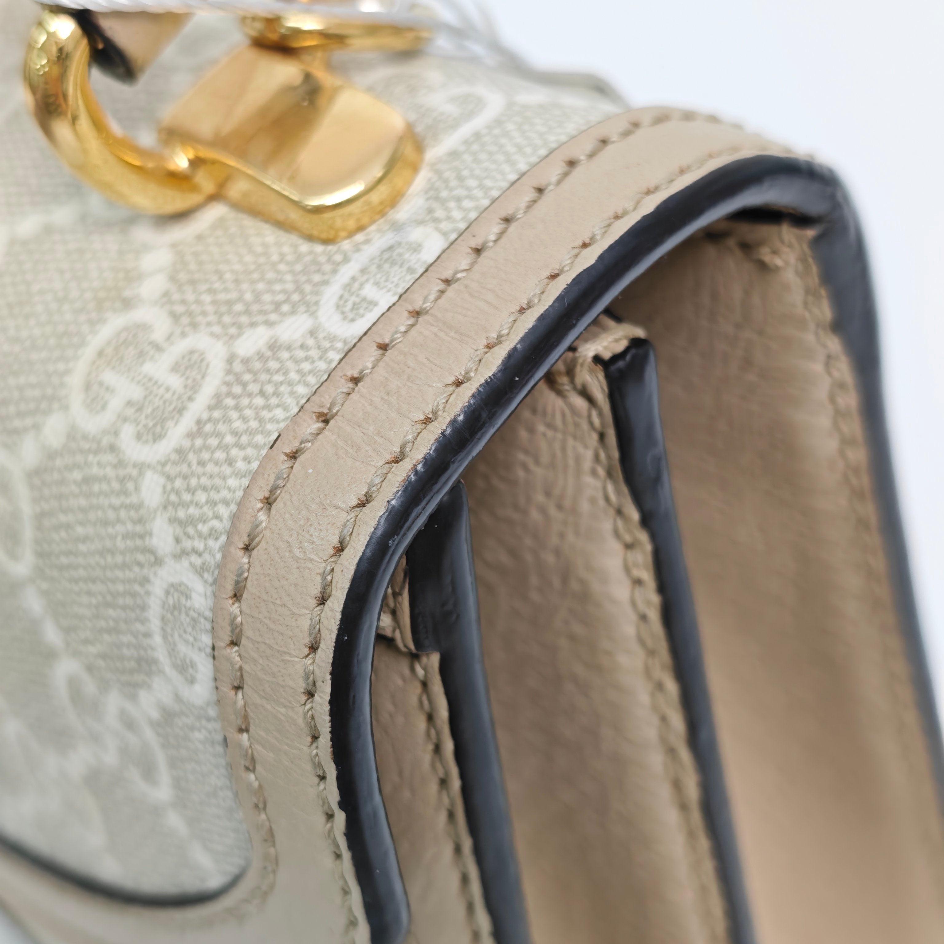 Gucci Messenger Bag