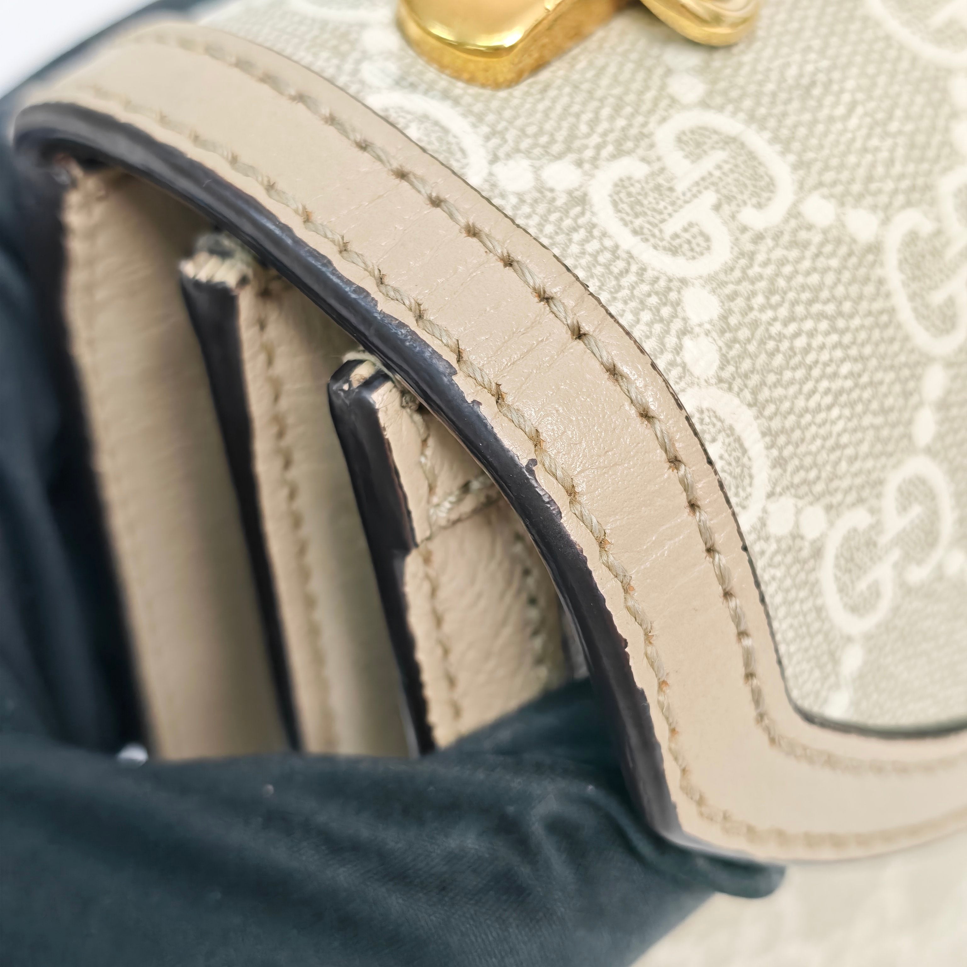 Gucci Messenger Bag