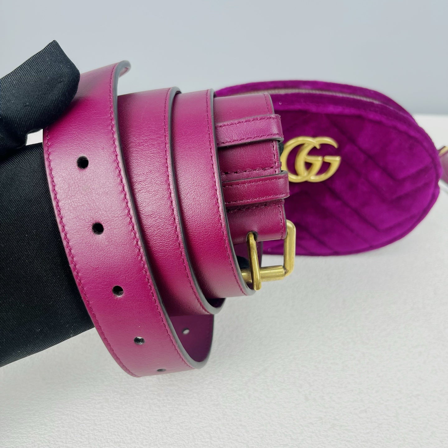 Gucci GG MARMONT Velvet Purple Sling Bag 476434-9FRDT-1000
