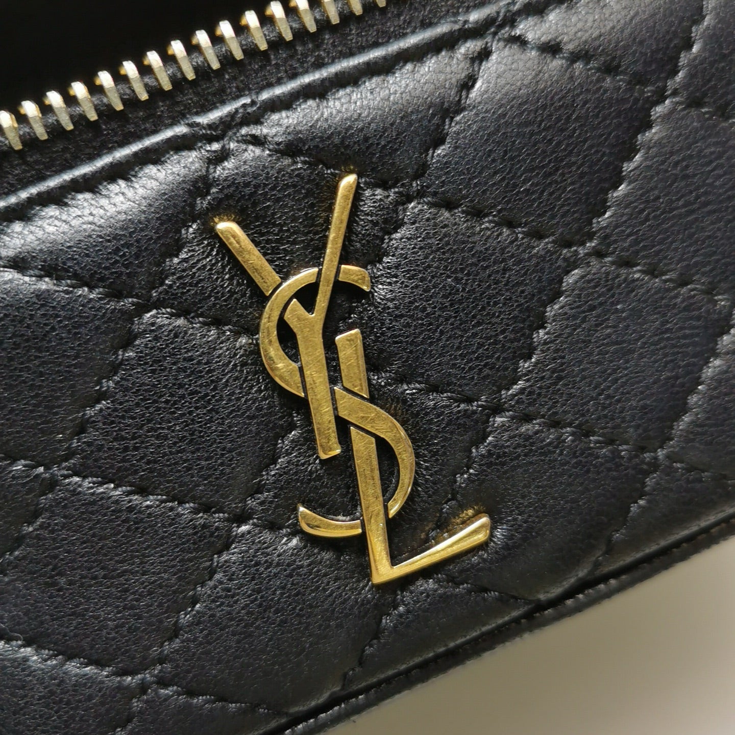 Saint laurent GABY Mini Lambskin Cosmetic Bag Crossbody 8192851EL071000