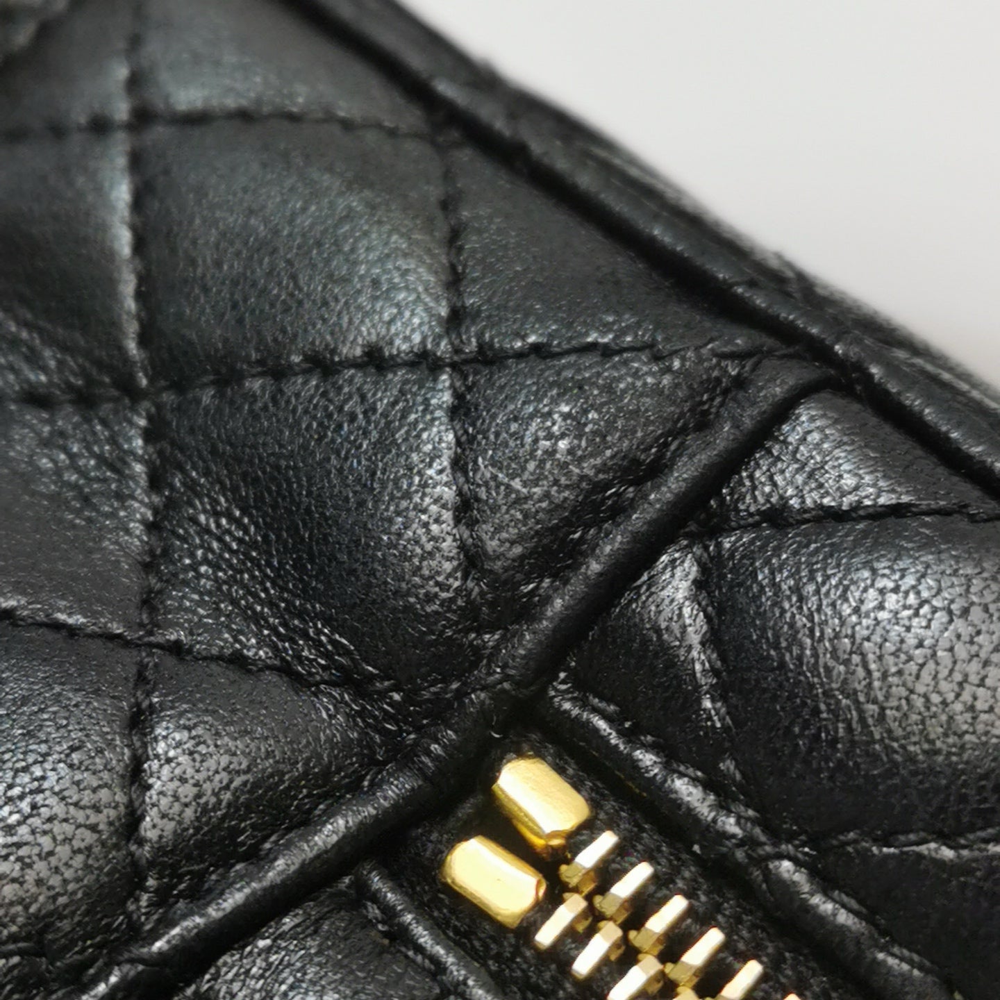 Saint laurent GABY Mini Lambskin Cosmetic Bag Crossbody 8192851EL071000