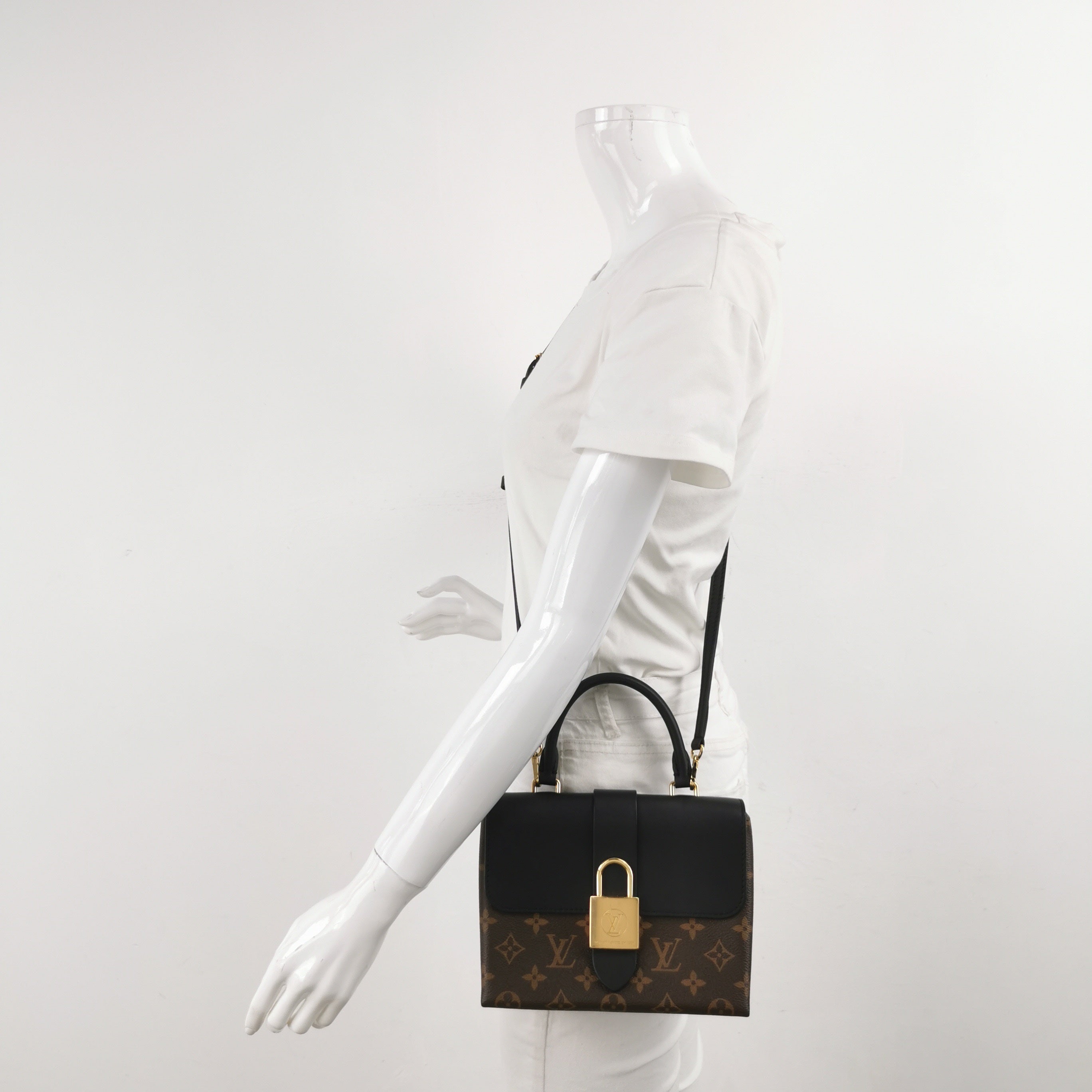 Louis Vuitton Crossbody M44141