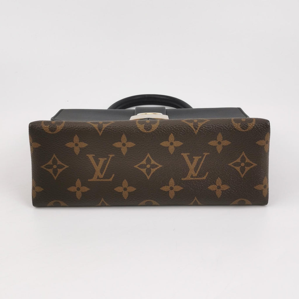 Louis Vuitton Crossbody M44141