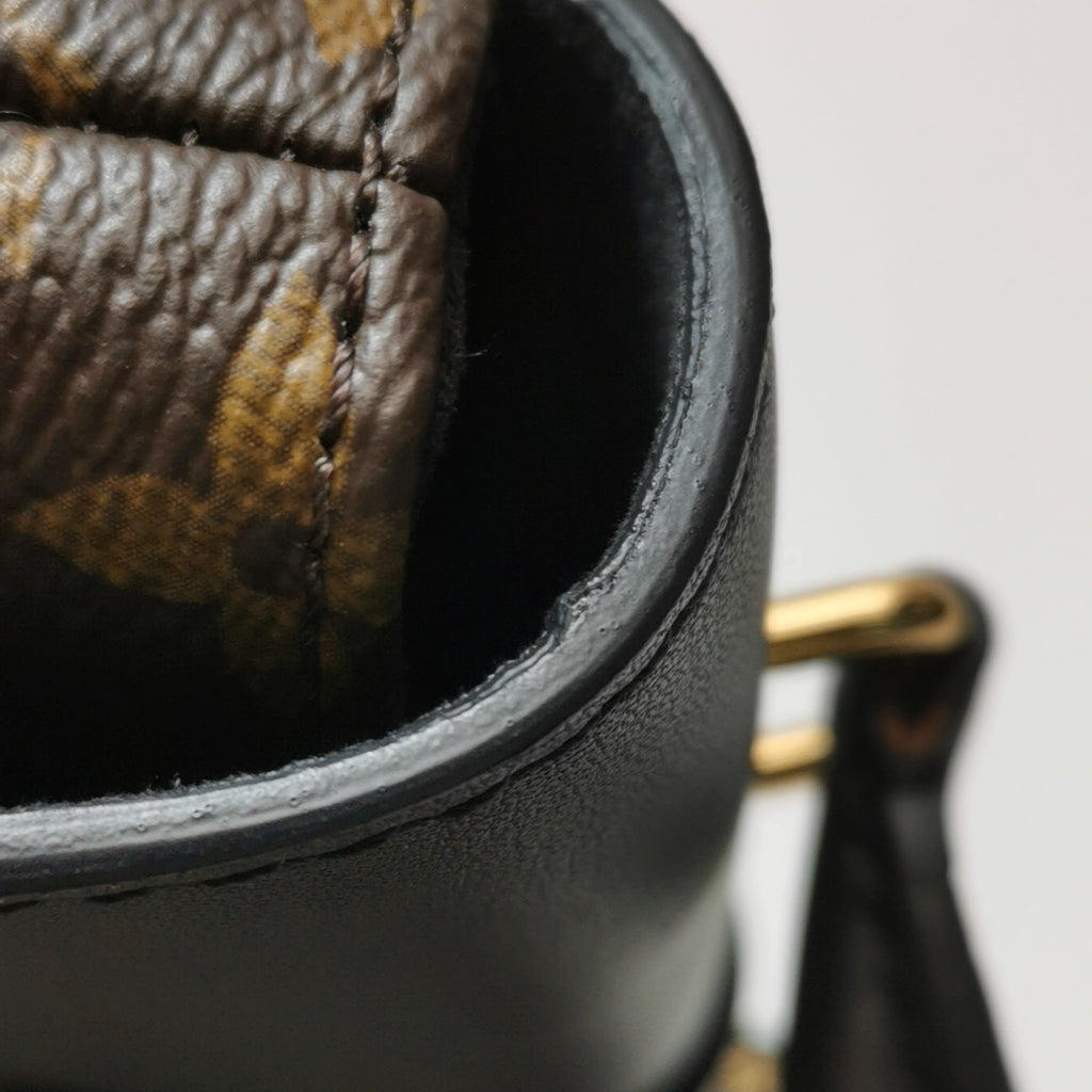 Louis Vuitton Crossbody M44141