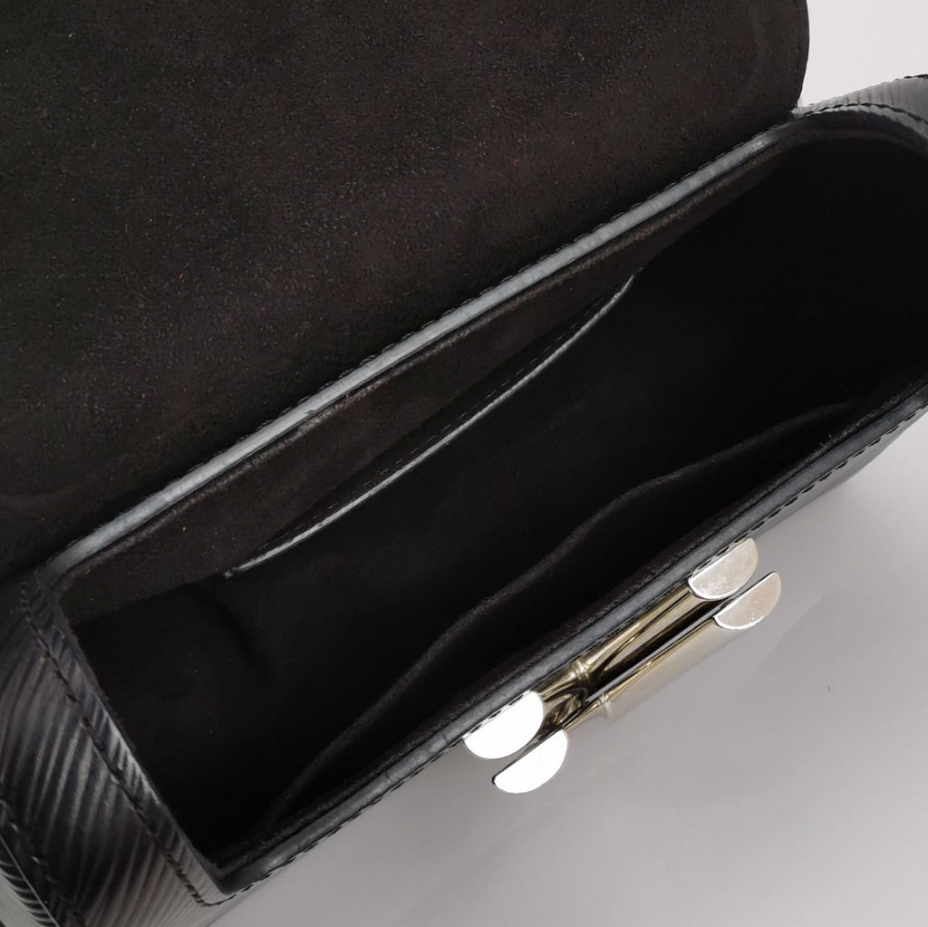 Louis Vuitton Crossbody M50332