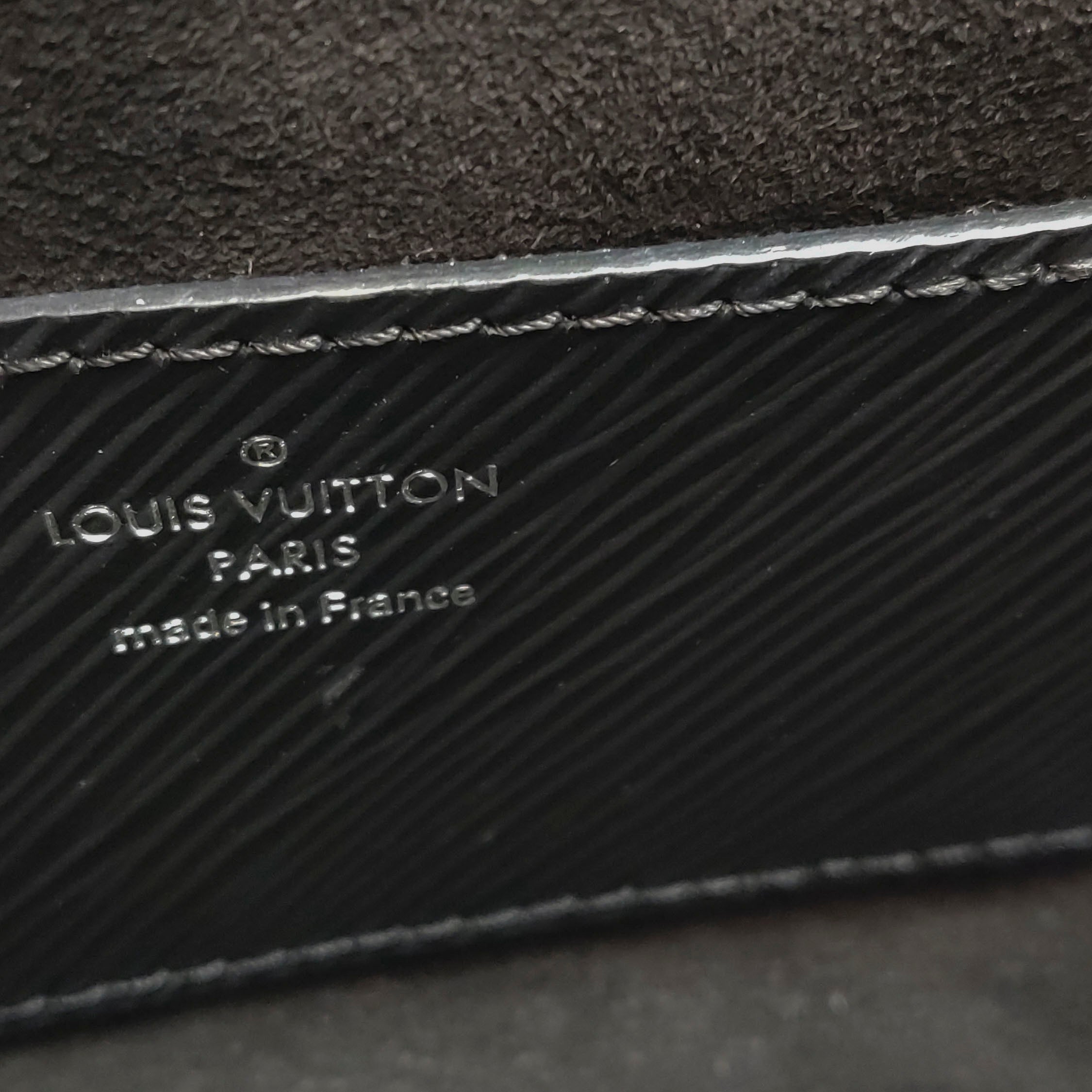 Louis Vuitton Crossbody M50332