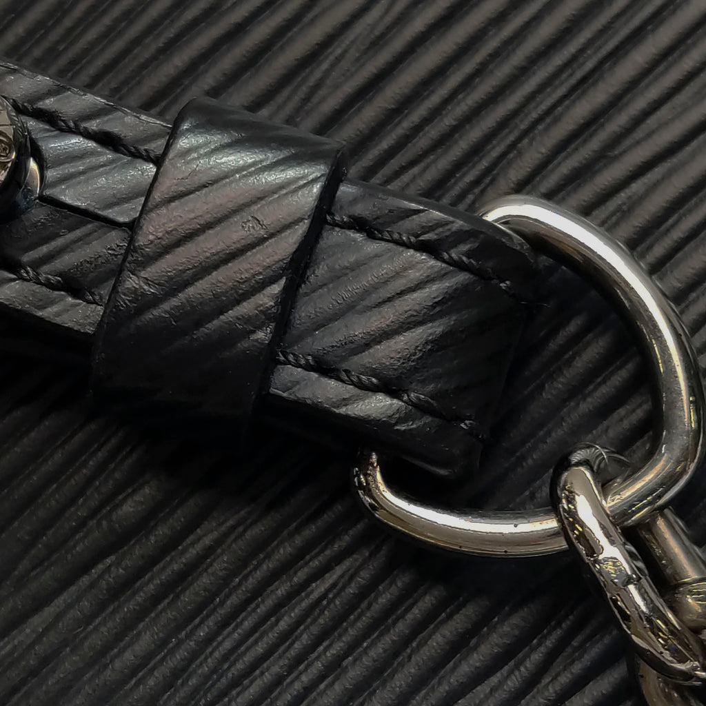 Louis Vuitton Crossbody M50332