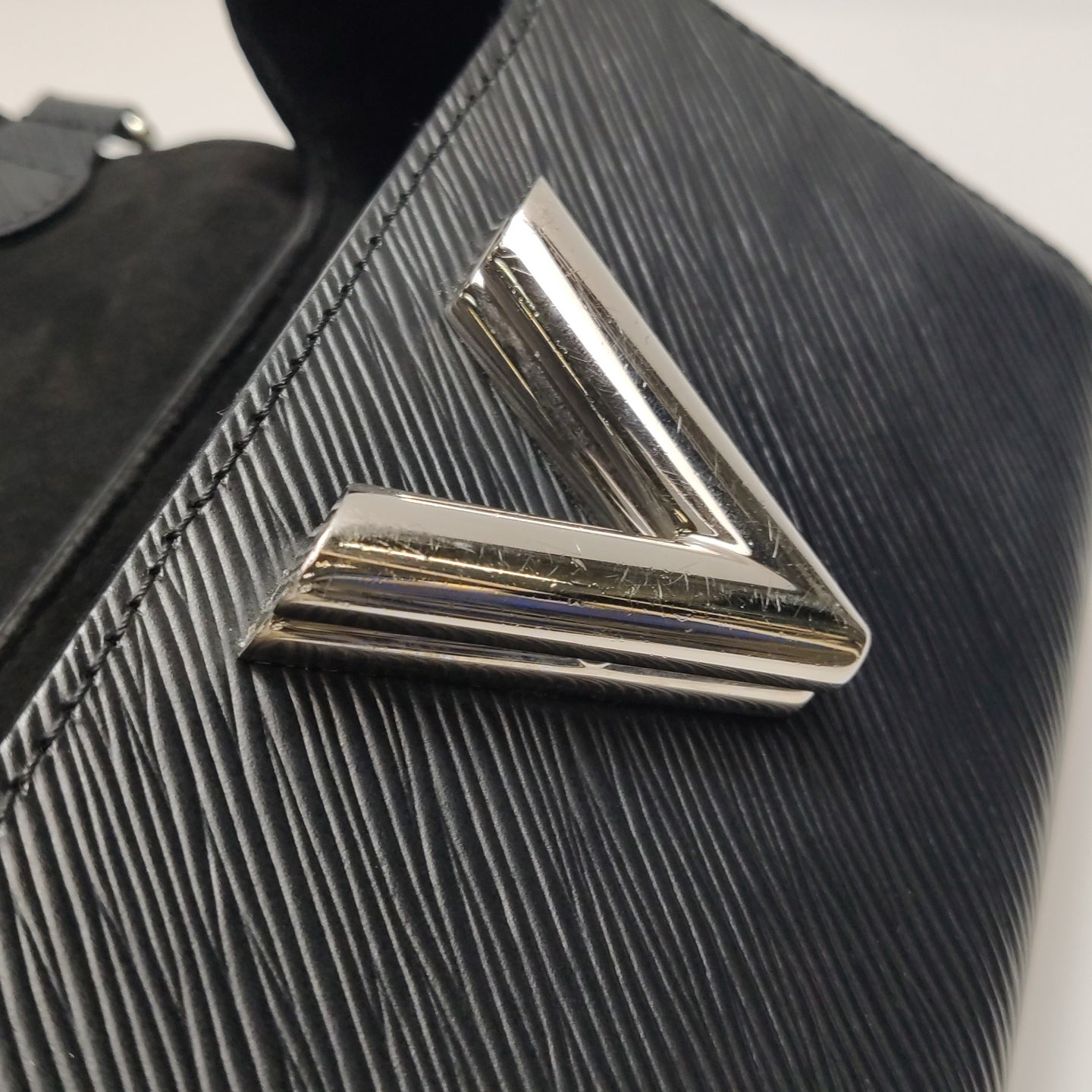 Louis Vuitton Crossbody M50332