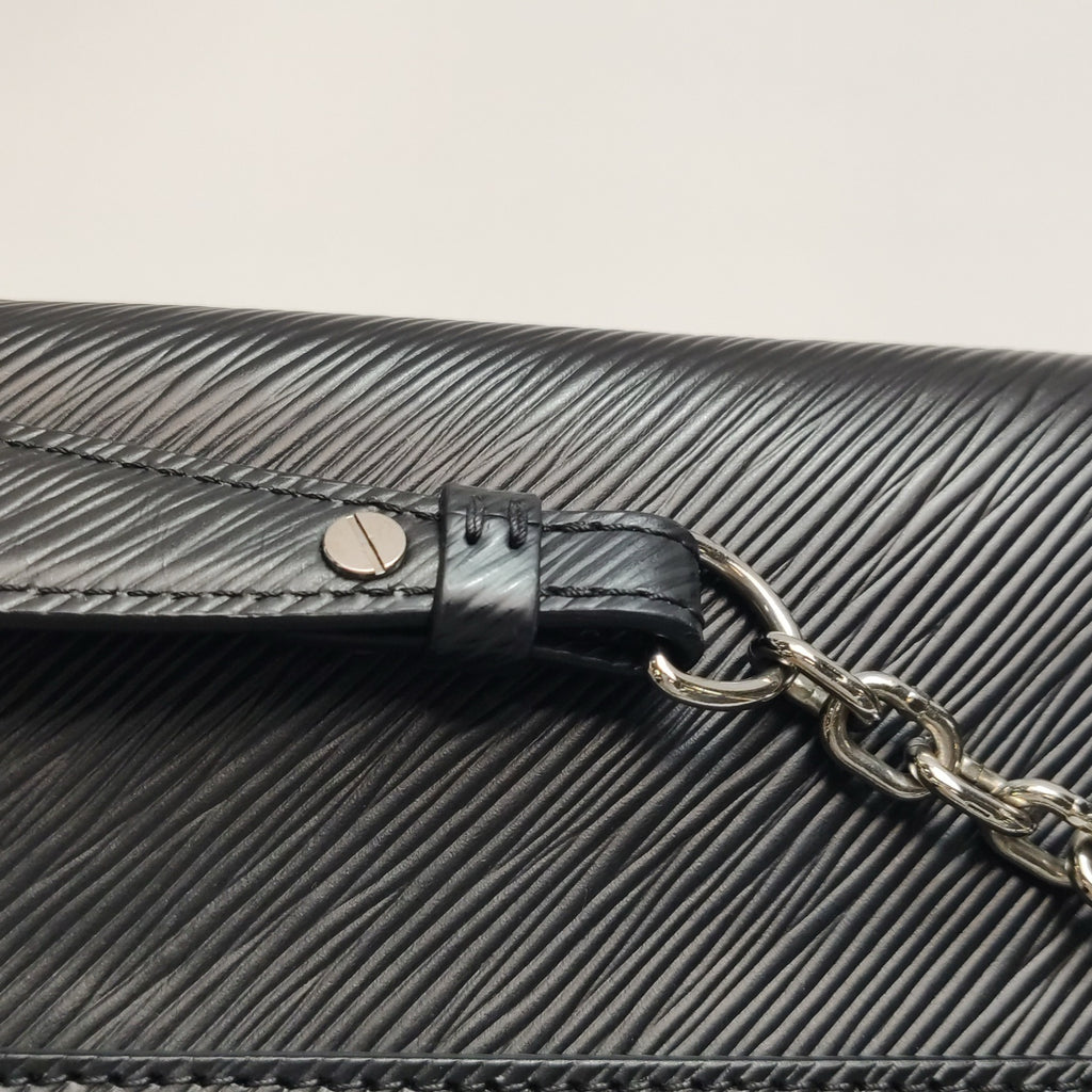 Louis Vuitton Crossbody M50332