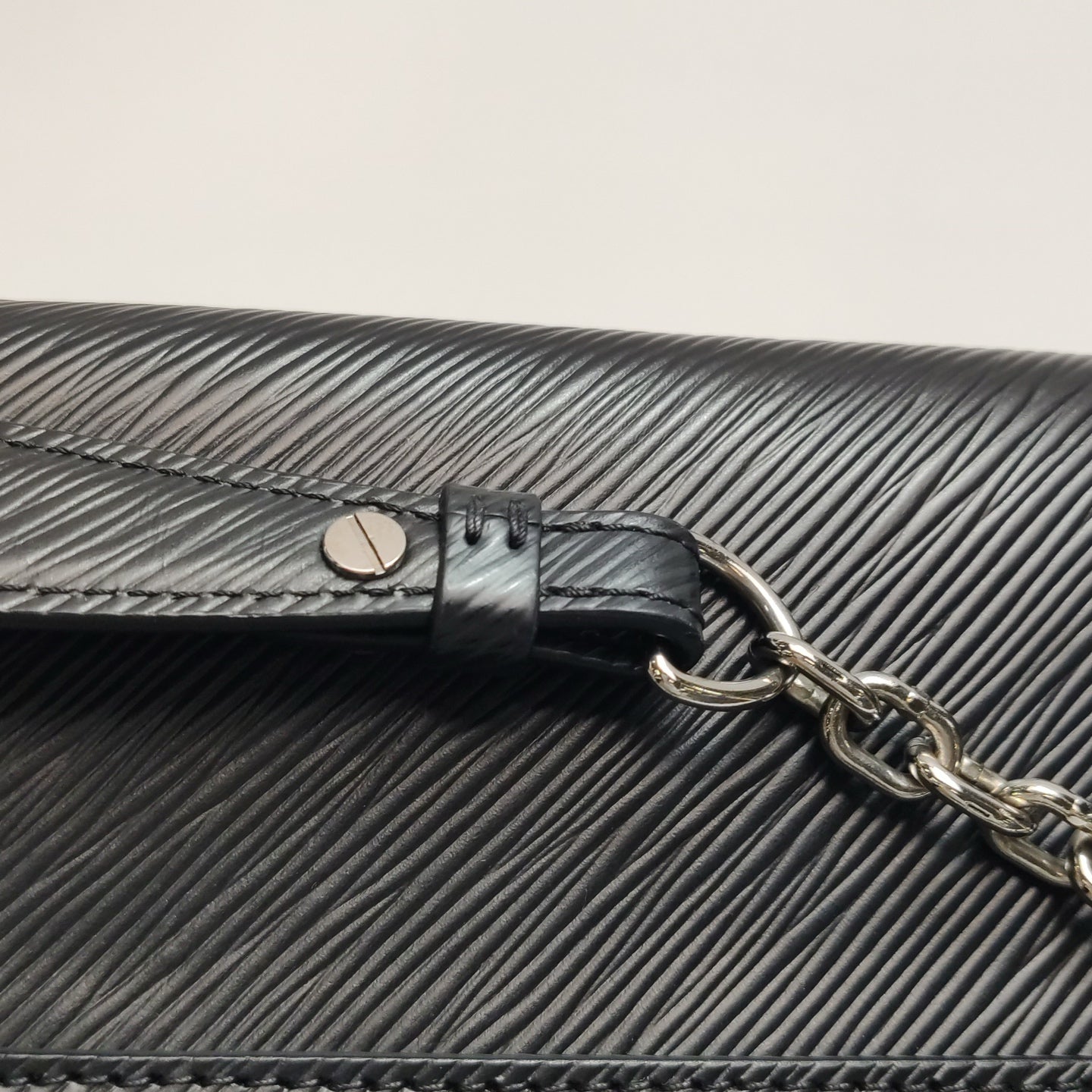 Louis Vuitton Crossbody M50332