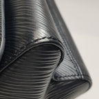 Louis Vuitton Crossbody M50332