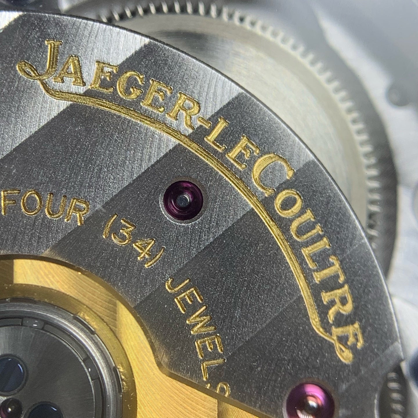 Jaeger LeCoultre Master 39MM Q1428121
