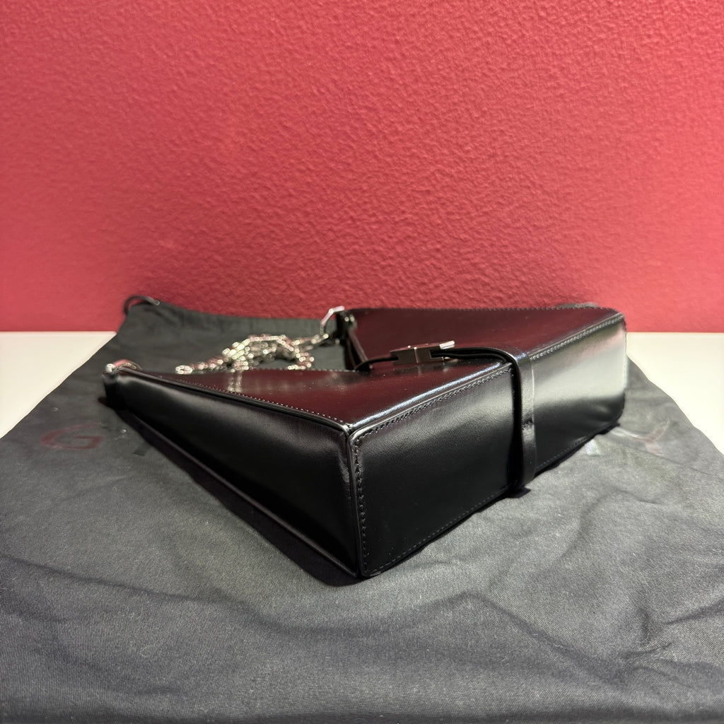 Givenchy Cut Out Series Black Crossbody 20 cm x 20 cm x 6.5 cm BB50HNB00D-001
