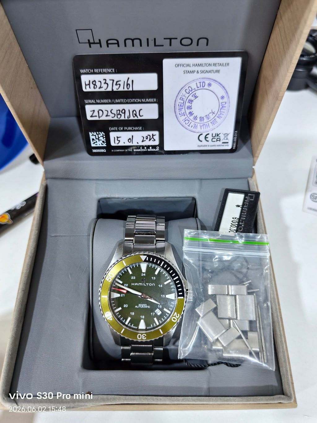 Hamilton Khaki Navy Automatic (self-winding) watch 40 millimeters H82375161