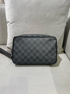 Louis Vuitton Black Clutch M51726
