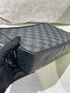 Louis Vuitton Black Clutch M51726